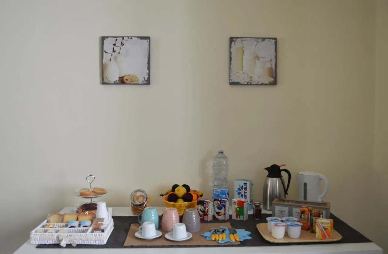 Agrodolce Acomodação com café da manhã Barcellona-Pozzo di Gotto 0*,  Itália